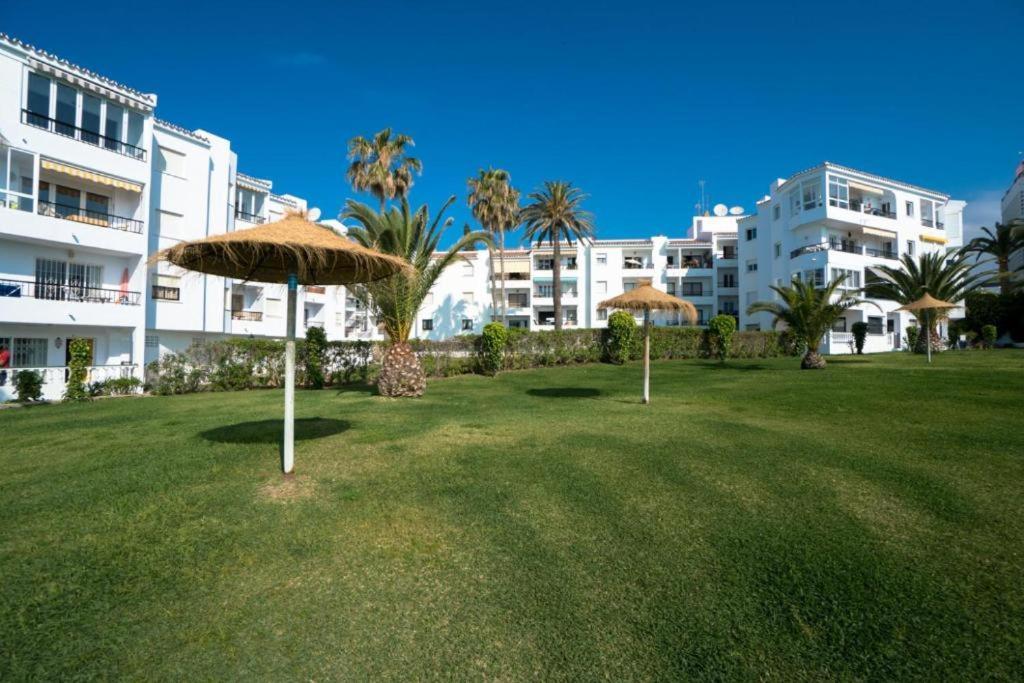 Palmeras 9 Menyber Нерха Экстерьер фото